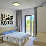 Rodon Private Pool 277 Semesterbostad