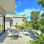 Rodon Private Pool 277 *