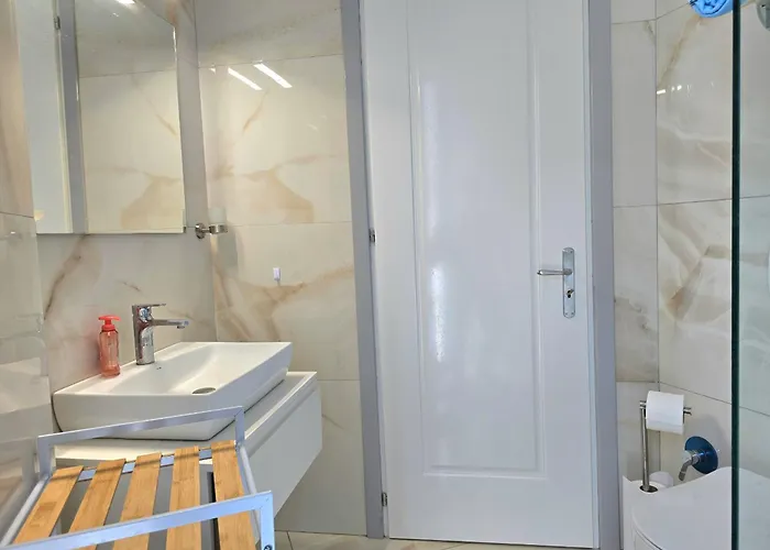 Дом отдыха Rodon Private Pool 277 Shetaj