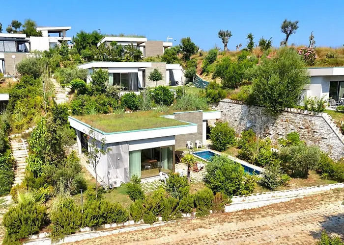 Дом отдыха Rodon Private Pool 277 *