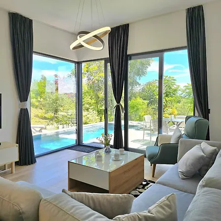 Rodon Private Pool 277